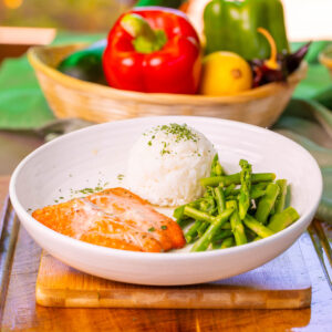 Grilled Salmon with Asparagus